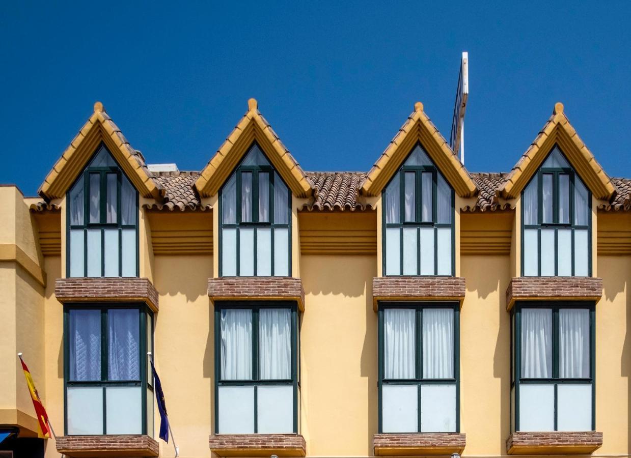 Hotel Dona Matilde Estepona Zewnętrze zdjęcie